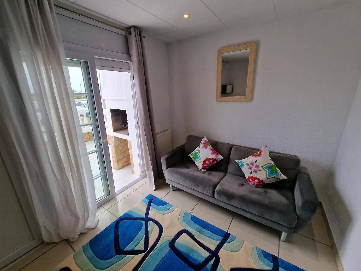אמפוריבראבה Villa Promenade Terrace ספרד